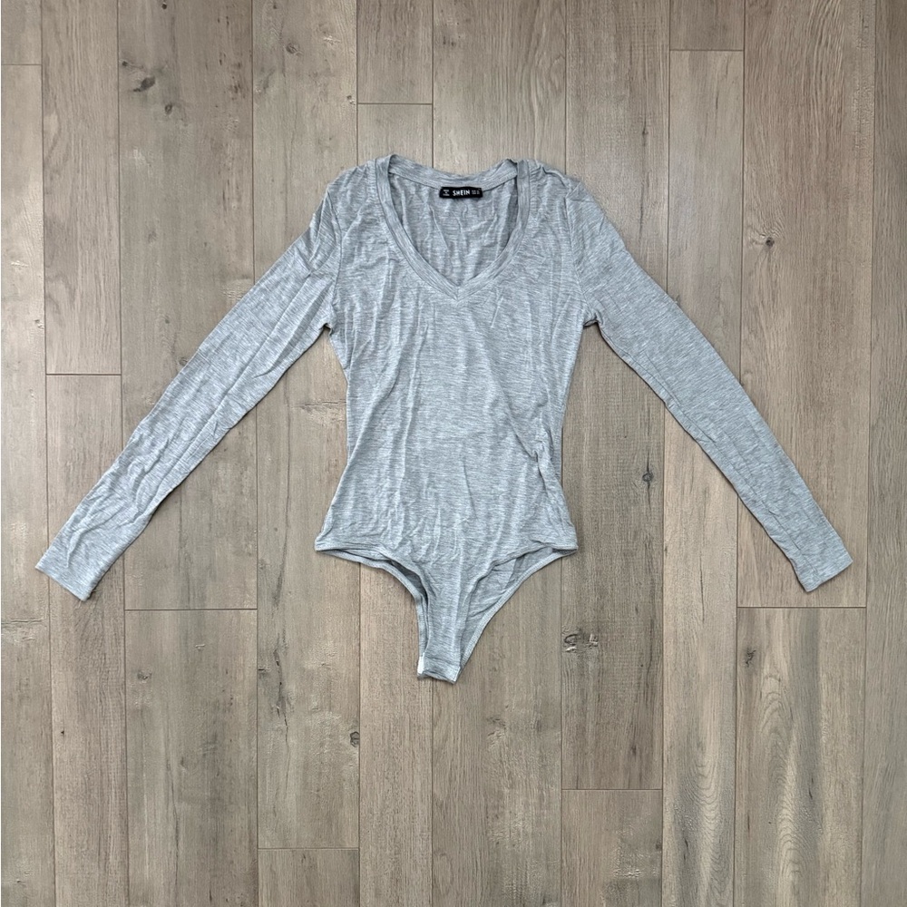 Bundle of 3 Long Sleeve V-Neck Bodysuits Size XS - Picture 3 of 11